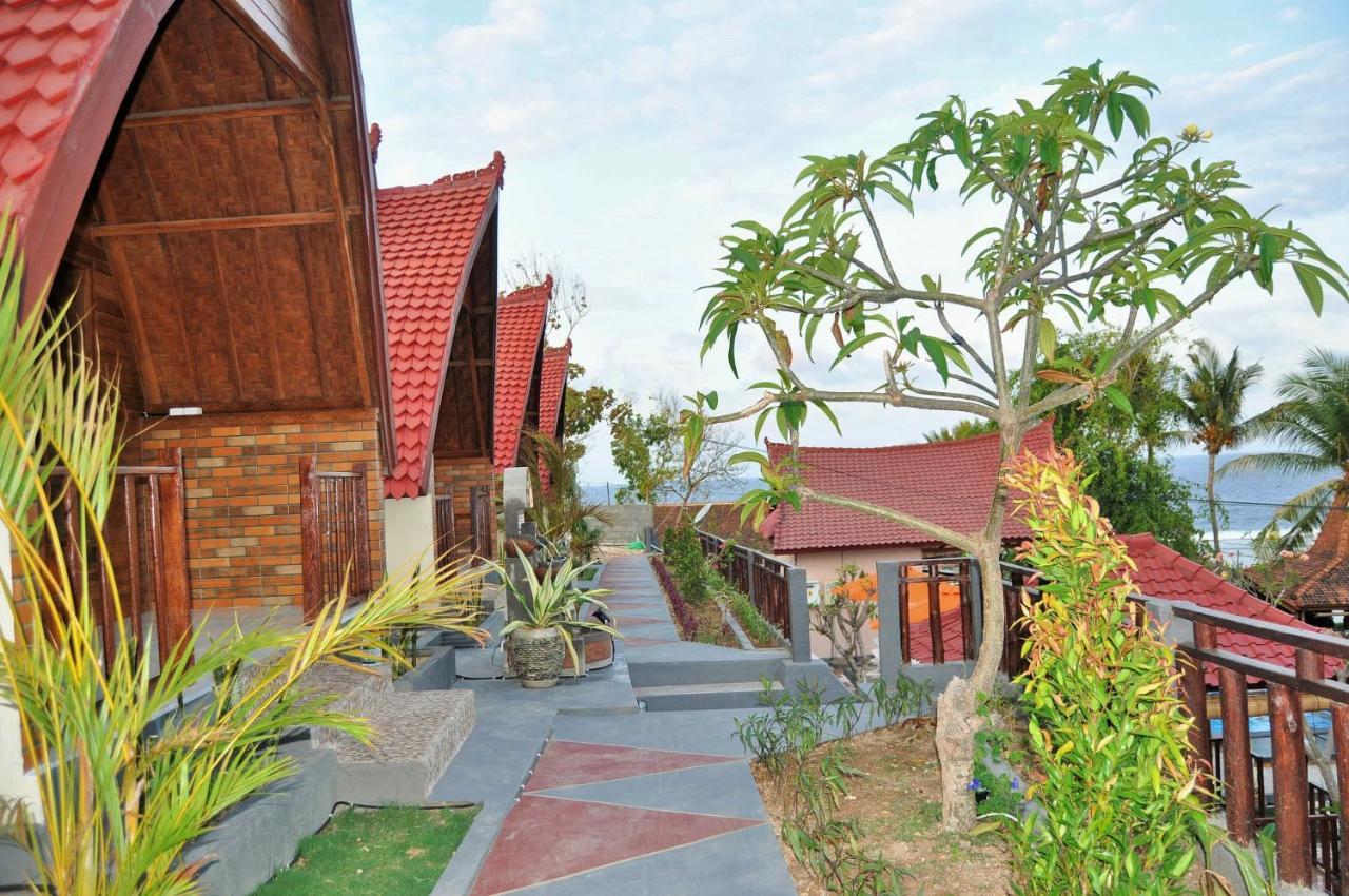 Surya Chandra Beach Bungalow Batununggul Exterior photo